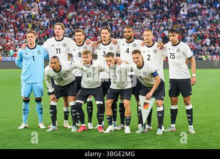 DFB Teamphoto : Marc-Andre ter Stegen, DFB 1 Nick Woltemade, DFB 11 Leon Goretzka, DFB 8 Robin Koch, DFB 3 Jonathan Tah, DFB 4 Waldemar Anton, DFB 2 Alexandar Pavlovic, DFB 25 Leroy Sane, DFB 19 Maximilian Mittelstädt, DFB 18 Florian Wirtz, Nr. 17 DFB Joshua Kimmich, DFB 6 dans le match de demi-finale de l'UEFA Nations League 2025 en ALLEMAGNE en 2024/2025 juin 1-2, ALLEMAGNE 2025. Photographe : ddp images / STAR-images Banque D'Images