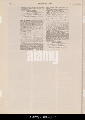 Cette section du Bulletin de la ville de Columbus de 1989 comprend les délibérations du conseil municipal, les ordonnances, les résolutions, les mises à jour de la fonction publique, les activités du conseil d'achat et les annonces d'offres et de propositions. Banque D'Images