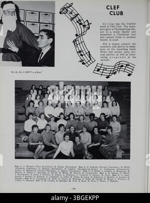 L’annuaire de l’école secondaire North 1961, intitulé « Memory Book », reflète l’histoire de l’institution. Charles D. Everett a servi comme principal à partir de 1893 pendant plus de 35 ans. Le bâtiment original de style roman, conçu par Frank L. Packard, était situé au 100 West 4th Avenue et remplacé en 1924 par une nouvelle école au 100 East Arcadia Avenue. L'école a fermé en 1979 et a rouvert en 2012 sous le nom de Columbus International High School. Banque D'Images