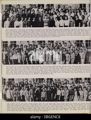L'annuaire de l'école secondaire West High School 'The Occident' de 1959 commémore l'histoire de l'école depuis son ouverture en 1908. West High était initialement situé au 120 South Central Avenue avec 457 élèves et 19 enseignants en 1916. L'école déménage en 1929 au 179 South Powell Avenue, dans un nouveau bâtiment conçu par Howard Dwight Smith, renommé pour l'Ohio Stadium. Starling Junior High School a ouvert ses portes à l'emplacement d'origine. West High reste en service en 2018. Banque D'Images