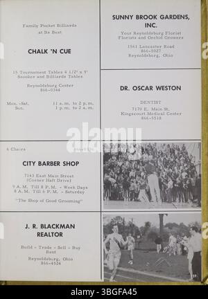 Cette page de l’annuaire Reynolian de 1965 couvre l’histoire du lycée de Reynoldsburg, qui a commencé en 1819 avec une cabane en rondins dans le canton de Truro. Une école à deux étages a été achevée en 1858, et la Reynoldsburg Union Academy a été créée en 1868, avec une classe de six diplômés en 1871. En 1925, le bâtiment a été rénové et agrandi, et le premier annuaire Reynolian a été publié en 1943. Banque D'Images
