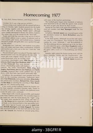 L'annuaire Reynolian de 1978 met en lumière l'histoire du lycée de Reynoldsburg, dont les origines remontent à une école à cabane construite en 1819. Une école de briques à deux étages a été achevée en 1858, suivie par la création de l'Académie de l'Union de Reynoldsburg en 1868. L'Académie a obtenu son diplôme de première classe en 1871, et le bâtiment original a été rénové en 1925. Aujourd'hui, Reynoldsburg High a deux campus sur Livingston Avenue et Summit Road. Banque D'Images