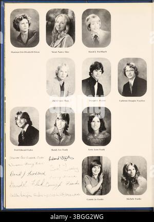 L'annuaire 1976 de l'école secondaire de Reynoldsburg, appelé The Reynolian, retrace l'histoire de l'école jusqu'à la première école du canton de Truro en 1819. La première école de briques à deux étages a été achevée en 1858. La Reynoldsburg Union Academy a été fondée en 1868, et le bâtiment a été rénové en 1925. Le premier annuaire Reynolian a été publié en 1943. L'actuelle école secondaire de Reynoldsburg a deux campus, y compris le site Livingston Avenue. Banque D'Images