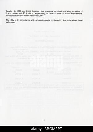 Cette page présente une analyse de l’encours des obligations et des billets de Columbus, qui s’élevaient à 1,613 milliards de dollars au 30 juin 2001. Il aborde les limites légales et démontre la conformité de la ville à ces règlements au moyen de tableaux financiers détaillés et de calculs. Banque D'Images
