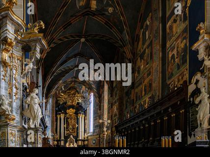 Chœur de la cathédrale (Katedra) de Sandomierz dans la voïvodie de Podkarpackie en Pologne Banque D'Images