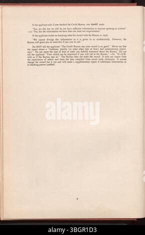 Le Livre rouge de la ville de Columbus de 1942-1943 contient des rapports de crédit pour les citoyens du comté de Franklin, le nom, la profession, l'adresse et la cote de crédit. Banque D'Images