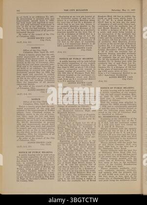 Le Columbus City Bulletin de 1957, publié par le greffier de la ville, contient les délibérations des réunions du conseil municipal, les ordonnances, les résolutions, les annonces de soumissions, les mises à jour de la fonction publique, et les rapports des départements de la ville. Banque D'Images