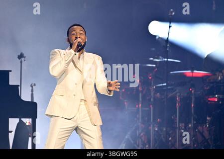 Paris, France. 05 juin 2025. John Legend se produit à l'Adidas Arena à Paris, France, le 5 juin 2025. Photo de Christophe Meng/ABACAPRESS.COM crédit : Abaca Press/Alamy Live News Banque D'Images