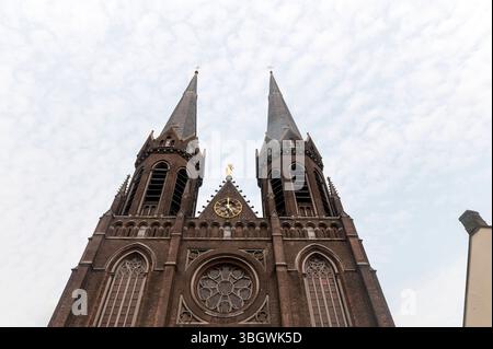 Tilburg pays-Bas 3 juin 2025 Heuvelse kerk Sint-Jozefkerk Eglise catholique romaine dans le centre de la ville. kerkgebouw, Banque D'Images