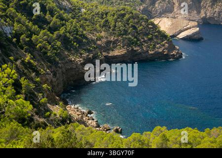 Belle plage sauvage d'es Portitxol sur l'île d'Ibiza Banque D'Images