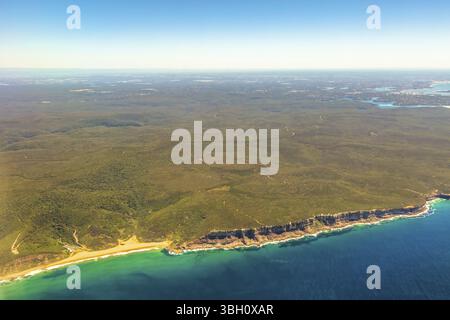 Vue aérienne de Garie Beach, Royal National Park, un parc national protégé situé au sud de Sydney, Nouvelle-Galles du Sud, dans l'est de l'Australie Banque D'Images