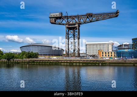 Campus écossais de l'événement, y compris l'OVO Hydro et Finnieston Crane sur la rivière Clyde à Glasgow, Écosse, Royaume-Uni Banque D'Images