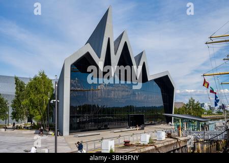 Riverside Museum, situé à Pointhouse Quay sur la rivière Clyde, à Glasgow, Écosse, Royaume-Uni Banque D'Images