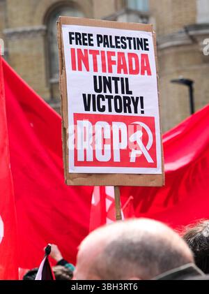 Londres, Royaume-Uni. 7 juin 2025. Les gens participent à la marche de protestation « non à l’austérité 2,0 » dans le centre de Londres. Credit : Matthew Chattle/Alamy Live News Banque D'Images