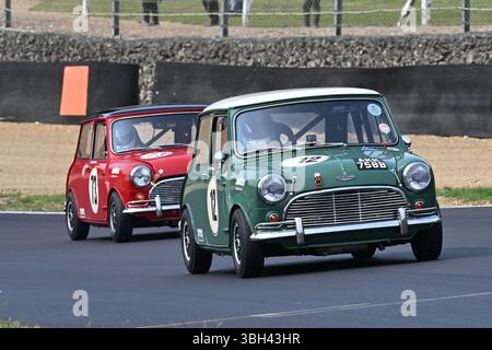Olly Samways, Austin Mini Cooper S, Masters pré-66 Touring Cars, Masters Historic Festival, mettant en vedette des voitures de tourisme de l'époque du British Saloon Banque D'Images