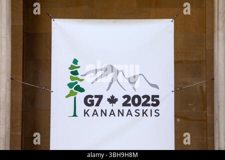 Londres, Royaume-Uni - 2 juin 2025 : une bannière sur l'extérieur de la Maison du Canada à Londres, faisant la promotion du Sommet des dirigeants du G7 de 2025, qui se tiendra à Kananaskis, à Albe Banque D'Images