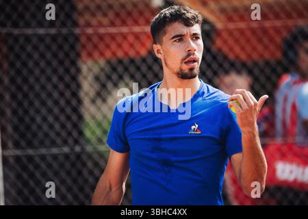 Villeurbanne, France. 09 juin 2025. Timo Legout (FRA) lors de la première journée de l'Open Sopra Steria (Lyon, France) juin 9-15 2025 crédit : DPPI Media/Alamy Live News Banque D'Images