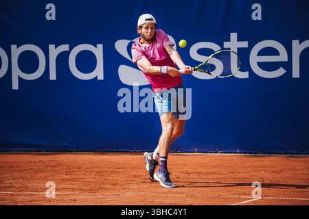 Villeurbanne, France. 09 juin 2025. Lucas Poullain (FRA) lors de la première journée de l'Open Sopra Steria (Lyon, France) juin 9-15 2025 crédit : DPPI Media/Alamy Live News Banque D'Images