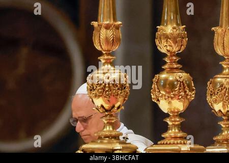 Cité du Vatican. 09 juin 2025. Le pape Léon XIV célèbre une messe en la basilique Pierre à l'occasion du Jubilé du Saint-Siège. Crédit : Riccardo de Luca - Actualiser les images/Alamy Live News Banque D'Images