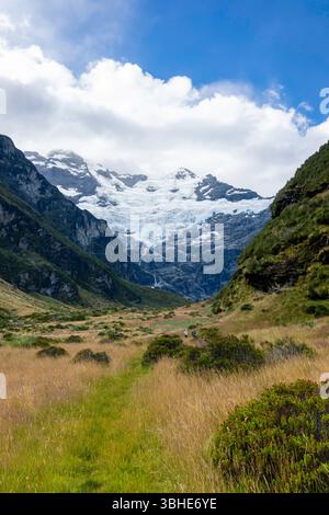 Photographie de l'époustouflant Earnslaw Burn, célèbre lieu de tournage, Otago, Nouvelle-Zélande. Banque D'Images