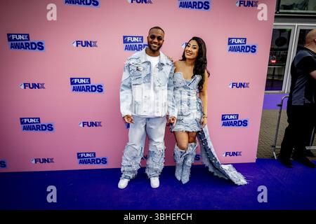 AMSTERDAM - Jayh Jawson à l'arrivée, avant la douzième édition des FunX Awards. Lors du spectacle de remise des prix à AFAS Live, les artistes préférés reçoivent les prix musicaux les plus importants. ANP ROBIN UTRECHT pays-bas Out - belgique Out Banque D'Images