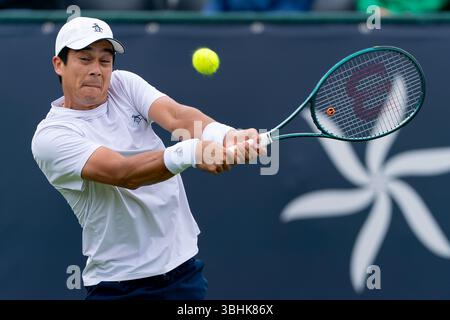 ROSMALEN, PAYS-BAS - 10 JUIN : Mackenzie McDonald des États-Unis d'Amérique en action lors de la deuxième journée des Championnats Libema Open Grass court 2025 à Autotron le 10 juin 2025 à Rosmalen, pays-Bas. (Photo de Joris Verwijst/Orange Pictures) Banque D'Images