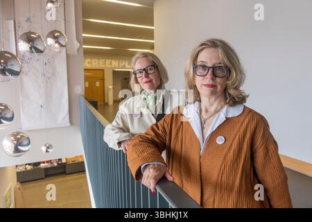 Carol Morley et Cairo Cannon au Shetland Screenplay, inspirant la créativité et la narration dans la communauté artistique et cinématographique dynamique des Shetland Banque D'Images
