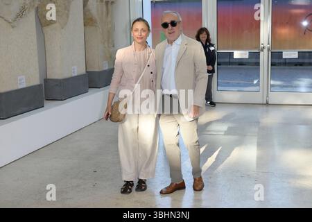 Rome, Italie. 10 juin 2025. Maria Laura Rondanini (à gauche) et Silvio Orlando (à droite) assistent à la présentation du court métrage 'la scienza e il cinema' organisée par la Fondation Carla Fendi au Musée Ara Pacis. Crédit : SOPA images Limited/Alamy Live News Banque D'Images