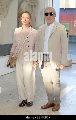 Maria Laura Rondanini mit Ehefrau Silvio Orlando BEI der Veranstaltung 'la Scienza e il Cinema - Immaginare il futuro / Wissenschaft und Kino - Vorstellung der Zukunft' der Carla Fendi Foundation im Museo dell'Ara Pacis. ROM, 10.06.2025 Banque D'Images