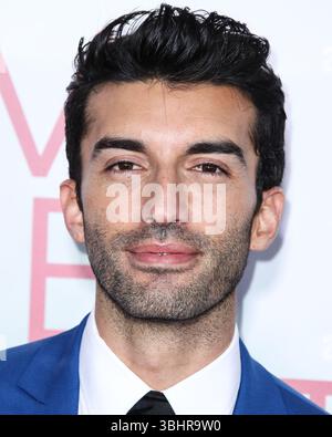 (DOSSIER) poursuite de Justin Baldoni contre Blake Lively rejetée par le juge fédéral. WESTWOOD, LOS ANGELES, CALIFORNIE, États-Unis - MARS 07 : L'acteur et réalisateur américain Justin Baldoni arrive à la première à Los Angeles de 'Five Feet Apart' de Lionsgate qui s'est tenue au Fox Bruin Theatre le 7 mars 2019 à Westwood, Los Angeles, Californie, États-Unis. (Photo de Xavier Collin/image Press Agency) Banque D'Images