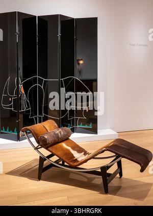 Christie's est une maison de vente aux enchères de luxe située à Rockefeller Center, New York City, USA 2025 Banque D'Images