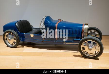 Christie's est une maison de vente aux enchères de luxe située à Rockefeller Center, New York City, USA 2025 Banque D'Images