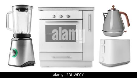 Différents appareils ménagers isolés sur blanc, ensemble Banque D'Images