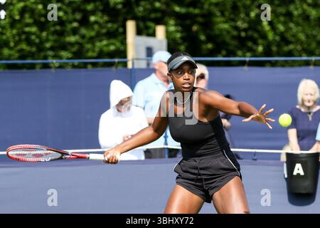 Ilkley, Royaume-Uni. 11 juin 2025. Ilkley Tennis Club, Angleterre, 11 juin 2025 : Alana Smith en action lors du match de double WTA 125 Lexus Ilkley Open Day 4 avec Alicia Barnett et Elixane Lechemia au Ilkley Tennis Club à Ilkley, Angleterre, le 11 juin 2025. (Sean Chandler/SPP) crédit : photo de presse sportive SPP. /Alamy Live News Banque D'Images