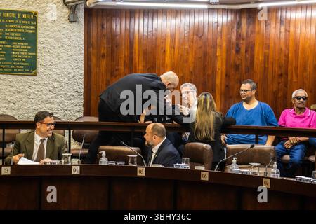 Marilia, Sao Paulo, Brésil, 14 avril 2025 vue interne de la session plénière du conseil municipal de Marília, sous forme circulaire pour le 17 conseiller municipal Banque D'Images