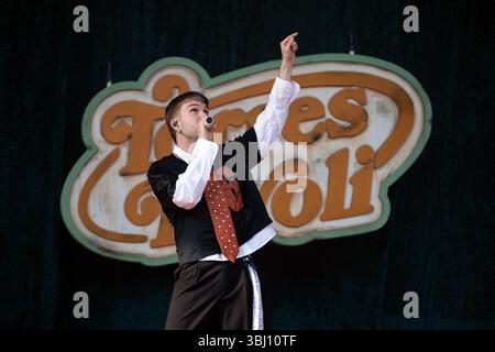 Trondheim, Norvège. 07 juin 2025. Le chanteur norvégien Ramon donne un concert en direct lors du festival de musique norvégien Neon Festival 2025 à Trondheim. Banque D'Images
