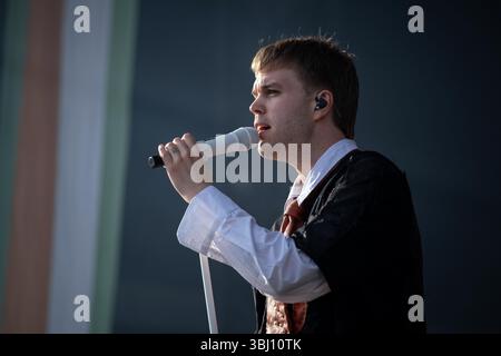 Trondheim, Norvège. 07 juin 2025. Le chanteur norvégien Ramon donne un concert en direct lors du festival de musique norvégien Neon Festival 2025 à Trondheim. Banque D'Images
