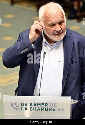 Bruxelles, Belgique. 12 juin 2025. Jean-Marie Dedecker de N-va photographié lors d'une séance plénière de la Chambre au parlement fédéral, à Bruxelles, le jeudi 12 juin 2025. BELGA PHOTO ERIC LALMAND crédit : Belga News Agency/Alamy Live News Banque D'Images