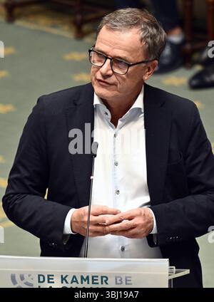 Bruxelles, Belgique. 12 juin 2025. Benoit Lutgen des engage photographié lors d'une séance plénière de la Chambre au parlement fédéral, à Bruxelles, le jeudi 12 juin 2025. BELGA PHOTO ERIC LALMAND crédit : Belga News Agency/Alamy Live News Banque D'Images