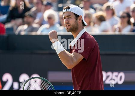 ROSMALEN, PAYS-BAS - 11 JUIN : Karen Khachanov, de Russie, lors des Championnats Libema Open Grass court 2025 à Autotron le 11 juin 2025 à Rosmalen, pays-Bas. (Photo de Marleen Fouchier/Orange Pictures) Banque D'Images