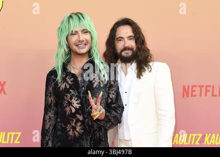 Bill Kaulitz und Tom Kaulitz beim projection spéciale von Kaulitz & Kaulitz Staffel 2 im Delphi Filmpalast à Berlin AM 12.06.2025 *** Bill Kaulitz et Tom Kaulitz à la projection spéciale de Kaulitz Kaulitz saison 2 au Delphi Filmpalast à Berlin le 12 06 2025 Banque D'Images