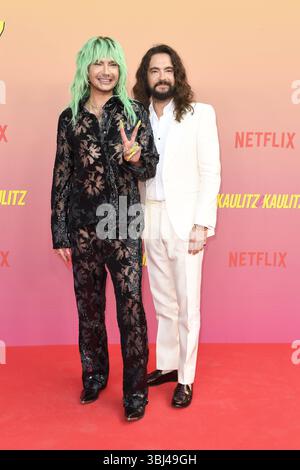 Bill Kaulitz und Tom Kaulitz beim projection spéciale von Kaulitz & Kaulitz Staffel 2 im Delphi Filmpalast à Berlin AM 12.06.2025 *** Bill Kaulitz et Tom Kaulitz à la projection spéciale de Kaulitz Kaulitz saison 2 au Delphi Filmpalast à Berlin le 12 06 2025 Banque D'Images