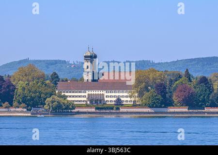 Bade-Wuerttemberg : église du château et château de Friedrichshafen depuis le lac de Constance Banque D'Images