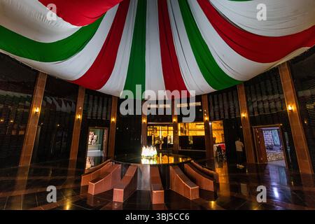 HALABJA, IRAK - 6 OCTOBRE 2022 : intérieur du Monument de Halabja et Musée de la paix, mémorial de l'attaque chimique à Halabja, Irak Banque D'Images
