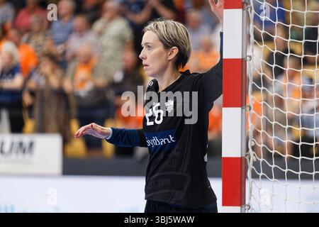 Odense, Danemark. 12 juin 2025. Katrine Lunde (26) d'Odense Handball vu lors du match de Kvindeliga entre Odense Handball et Team Esbjerg à Sydbank Arena à Odense. Crédit : Gonzales photo/Alamy Live News Banque D'Images