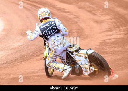 Anders Thomsen (105 ans) du Danemark en séance de qualification lors du Grand Prix ATPI FIM Speedway Round 4 au National Speedway Stadium, Manchester, le vendredi 6 juin 2025. (Photo : Ian Charles | mi News) crédit : MI News & Sport /Alamy Live News Banque D'Images