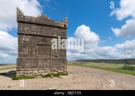 Rivington Pike Tower sur Winter Hill près de Bolton dans le nord-ouest de l'Angleterre. Banque D'Images