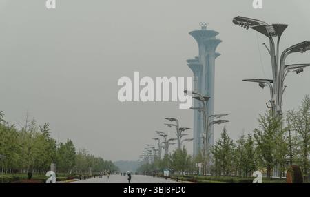 Asie voyage, Chine, Pékin lieux culturels intéressants Olympic Green, paysage avec la Tour Olympique à Pékin, Chine Banque D'Images