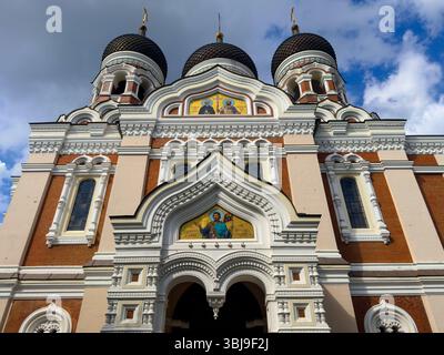 Vue de l'entrée de la cathédrale Alexandre Nevsky, à Tallinn. Banque D'Images