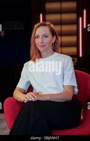 Katharina Schüttler BEI der Aufzeichnung der WDR-Talkshow 'Kölner Treff' im WDR Studio BS 2. Köln, 30.06.2023 Banque D'Images